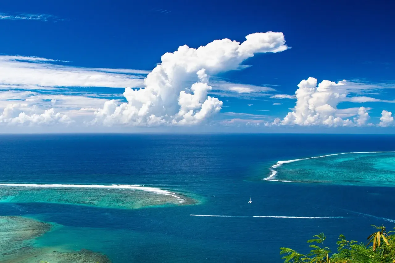 French Polynesia Cuts Tax-Free Yacht Stays to 12 Months: What Cruisers Need to Know